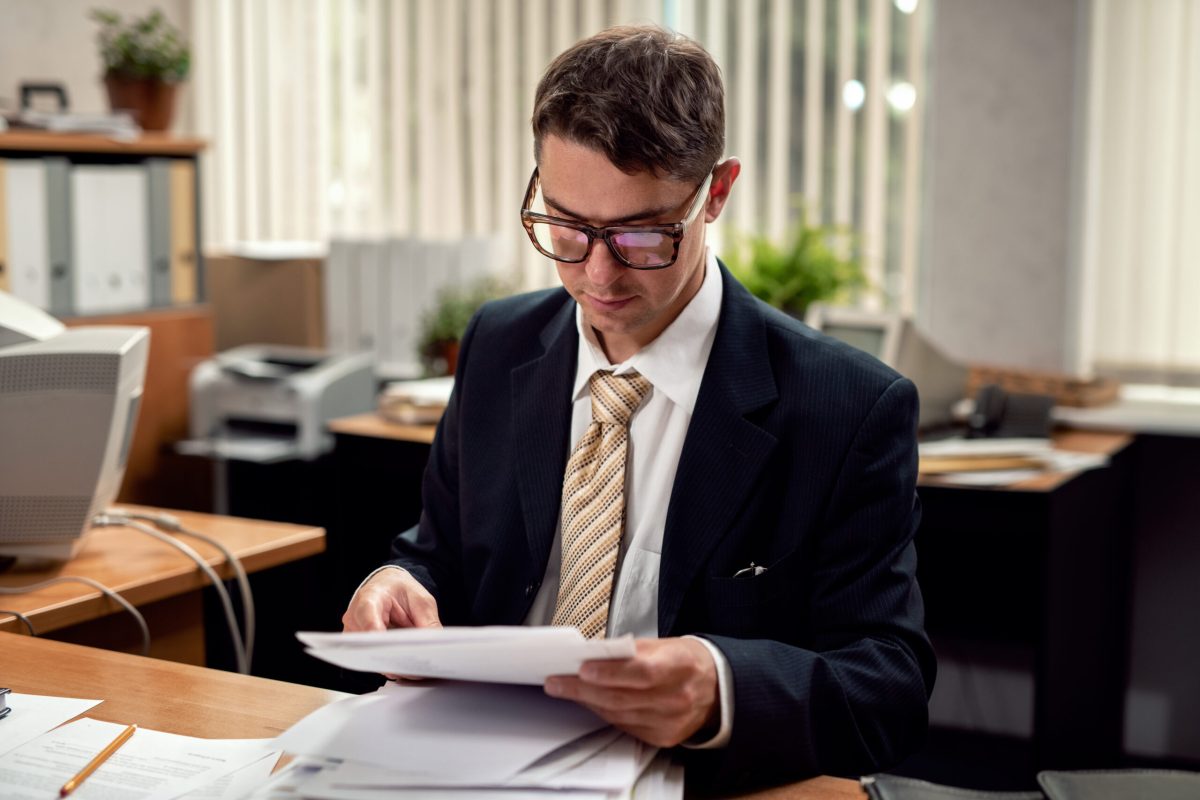 Professional CPA for small businesses preparing records